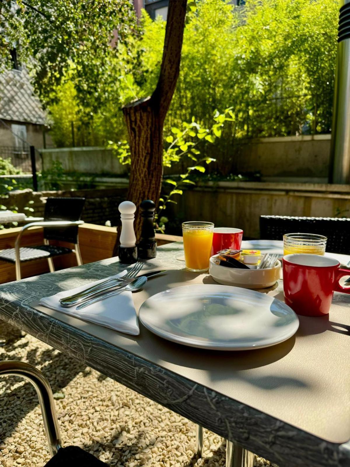 Hotel De La Poste Esch-sur-Alzette Ngoại thất bức ảnh