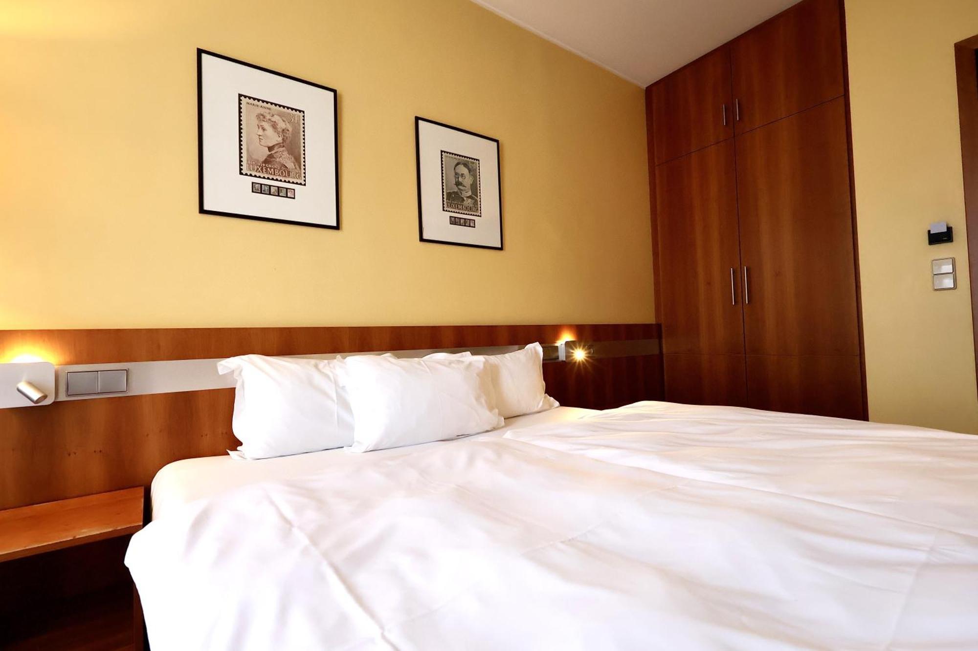 Hotel De La Poste Esch-sur-Alzette Ngoại thất bức ảnh